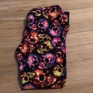 Lularoe tc skull leggings